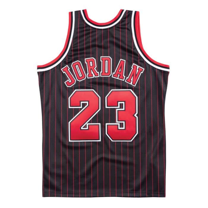 Authentic Jersey Chicago Bulls Alternate 1996-97 Michael