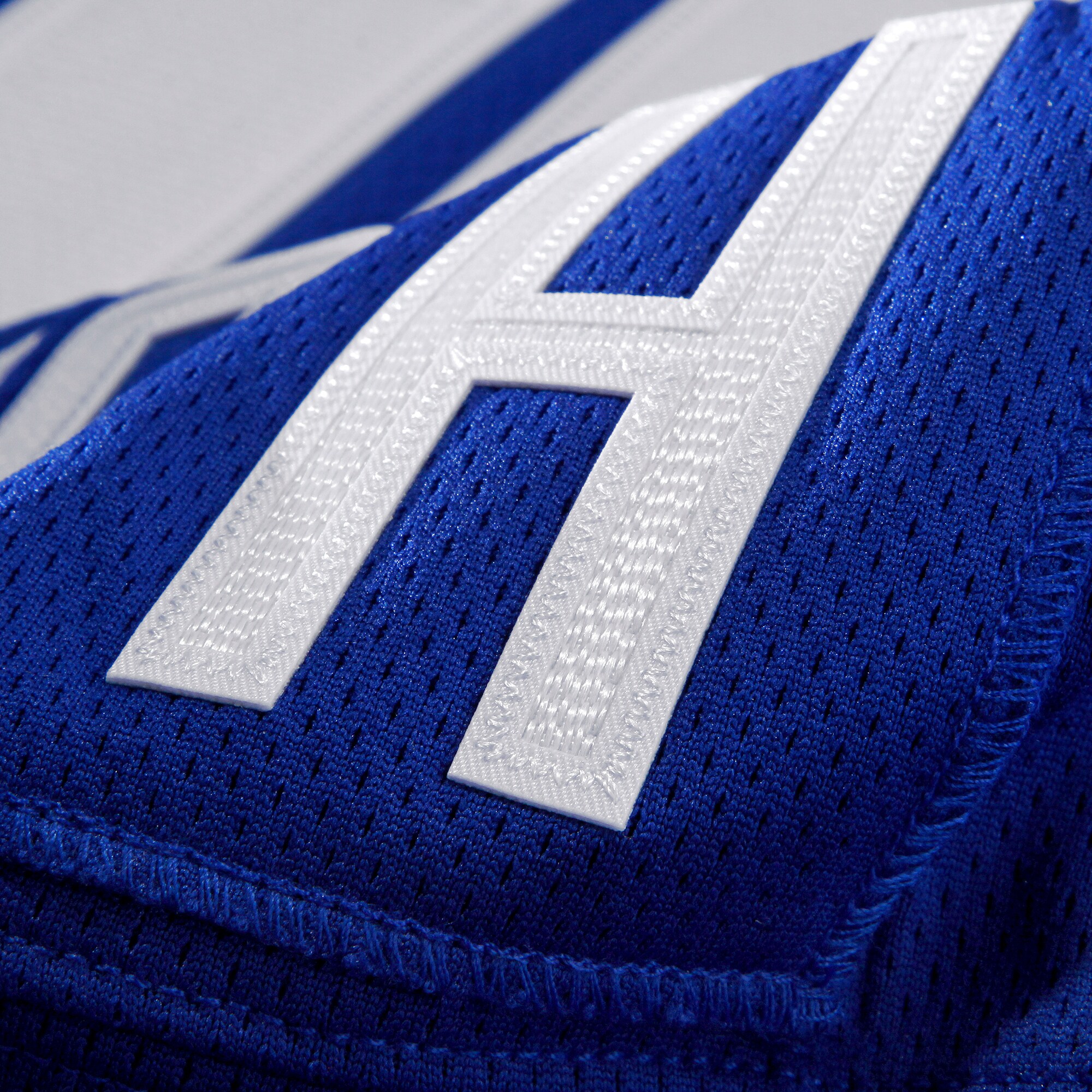 Elias Pettersson Vancouver Canucks 2019/20 Alternate Premier Breakaway Player Jersey - Royal